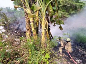 Peduli Lingkungan dan Polusi Udara, Polrestro Tangerang Kota Minta Masyarakat Jangan Bakar Sampah dan Ban Bekas Secara Ilegal