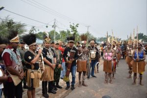 Dansatgas Yonif 125/SMB Ikuti Festival Budaya Sejuta Rawa II Kabupaten Mappi Tahun 2023