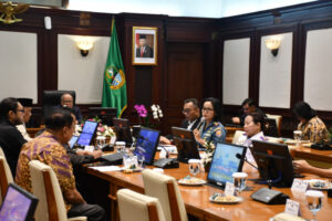 Komandan Lanal Bandung Selaku Narasumber Pada Rapat Dengan Anggota DPR RI