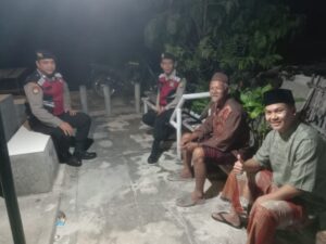 Polsek Kepulauan Seribu Selatan Gelar Patroli Malam Dialogis dan Himbauan Kenakalan Remaja untuk Sukseskan Pemilu 2024