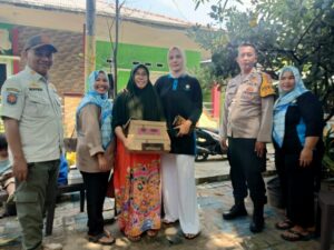 Bhabinkamtibmas Pulau Kelapa Melaksanakan Pendampingan Stunting Bersama Pemerintah Daerah