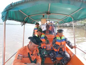 Pos TNI AL Bahaur Yang Tergabung Dalam Tim SAR Gabungan Temukan Korban Tenggelam Setelah 2 Hari Laksanakan Pencarian