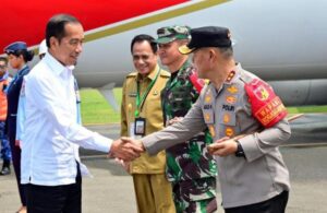 Pangdam XIII/Mdk Sambut Kedatangan Presiden di Bandara Sultan Amiruddin Amir