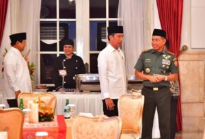 Panglima TNI Hadiri Buka Puasa Bersama Dengan Presiden RI di Istana Negara