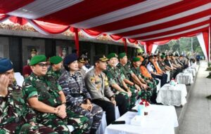 Komandan Lanal Bandung Beserta Prajurit Ikuti Apel Gelar Pasukan Operasi Kepolisian Terpusat “Ketupat Lodaya 2024” Dalam Rangka Pengamanan Idul Fitri 1445 H/2024 M