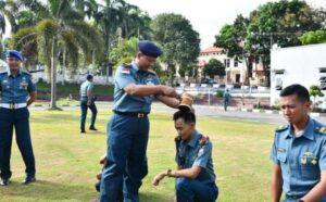 Komandan Lanal Sabang Terima Laporan Kenaikan Pangkat Personel Lanal Sabang