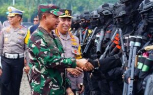 Panglima TNI dan Kapolri Pimpin Apel Gelar Pasukan Pengamanan Idul Fitri 1445 H Tahun 2024