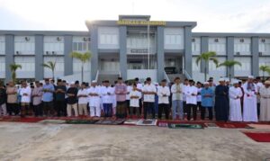 Lanal Dumai Laksanakan Sholat Idul Fitri 1445 H di Lapangan Mako Lanal Dumai