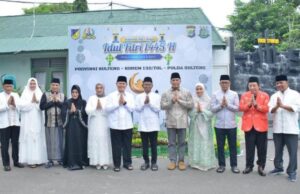 Sejarah Baru , Ribuan Masyarakat Tumpah Ruah Shalat Idul Fitri di Lapangan Makorem 132/Tdl