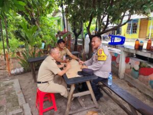 Bripka Marwansyah Laksanakan Sambang Warga di Pulau Pramuka untuk Jaga Kamtibmas dan Tangkal Radikalisme