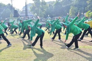 Tetap Bugar dan Kompak, Persit KCK Cab. XVI Dim Ponorogo Olahraga Bersama