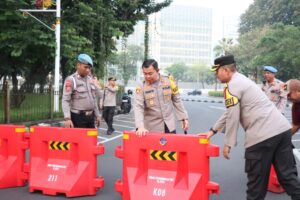 Polri Terjunkan 1.347 Personil, Amankan Aksi Bela Palestina di Kedubes AS