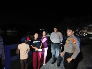 Polsek Kepulauan Seribu Utara Gelar Patroli Malam Perintis Presisi di Pulau Harapan