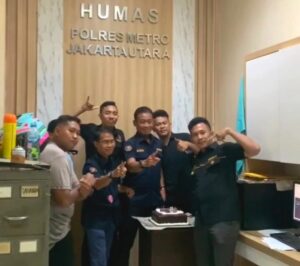 Keluarga Besar Media Budaya Indonesia dan Media Info Pesisir Mengucapkan “HAPPY BIRTHDAY” Buat Kasi Humas Polres Metro Jakarta Utara