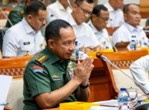 Panglima TNI Hadiri Rapat Kerja Komisi I DPR RI