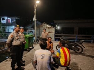 Polsek Kepulauan Seribu Utara Gelar Patroli Malam Antisipasi Gangguan Kamtibmas