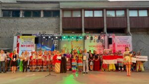 Bawakan Cerita Tsunami Aceh, SMA Labschool Kebayoran Juara Umum International Youth Festival of Music and Arts – The Muses 2024 Bulgaria