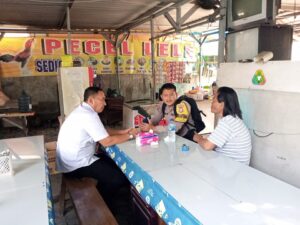 Bhabinkamtibmas Pulau Tidung Briptu Andika Fajar Laksanakan Sambang Warga dan Sosialisasi Kamtibmas