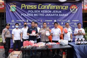 Ungkap 6,6 Kg Sabu dan Tembakau Sintetis, Polsek Kebon Jeruk Amankan dua Residivis, Ini Modusnya