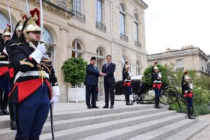 Menhan Prabowo Kunjungan Kerja ke Prancis, Temui Presiden Macron