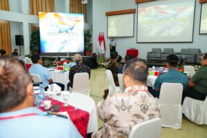 Kapusjianstralitbang TNI Buka Comprehensive Symposium Sahli Pusjianstralitbang TNI