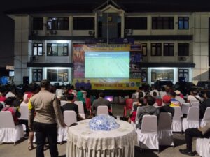 Polsek Koja Gelar Nobar Final Piala AFF U-19 Tahun 2024 Bersama Warga