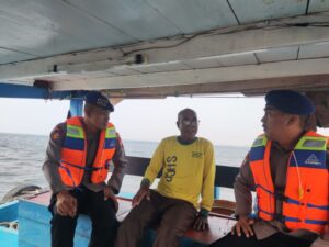 Patroli Satpolairud Polres Kepulauan Seribu Gelar Patroli Laut Dialogis: Antisipasi Kejahatan dan Ilegal Fishing