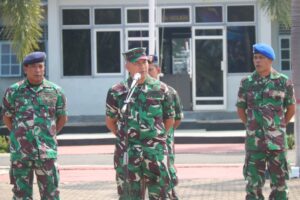 KOMANDAN LANAL BENGKULU BERANGKATKAN CASIS BINTARA DAN TAMTAMA PK TNI AL TA. 2024 GELOMBANG II SUB PANDA LANAL BENGKULU