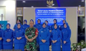 Pembina dan Wakil Ketua Jalasenastri Cabang 9 Korcab III DJA I Ikuti Tatap Muka Secara Virtual Dengan Pembina Daerah Jalasenastri Armada I