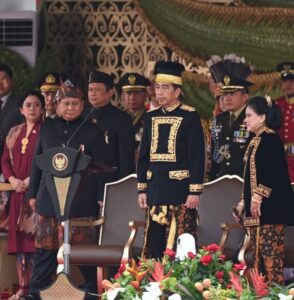 Panglima TNI Dampingi Presiden RI Pada Apel Kehormatan dan Renungan Suci di Taman Kusuma Bangsa IKN