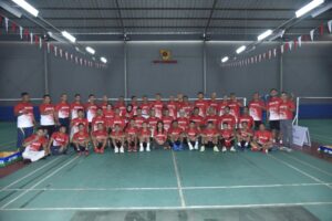 PERINGATI HUT RI, KLUB MBC ADAKAN LOMBA BADMINTON