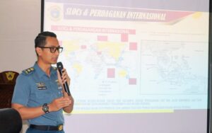 SHARING INFORMASI, LANAL DUMAI MENJADI NARASUMBER DALAM PELATIHAN DASAR SATUAN TUGAS PATROLI LAUT KPPBC BENGKALIS