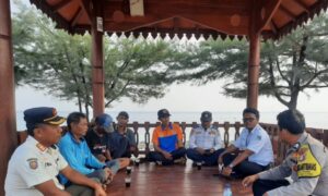 Bhabinkamtibmas Pulau Tidung Ajak Warga Jaga Kamtibmas di Masa Pilkada 2024