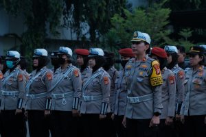 Gabungan Polwan Mabes Polri Dan Polda Metro Gelar Aksi Simpatik Di HUT Ke-76