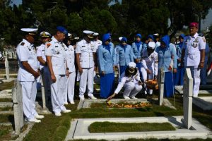 Jelang HUT TNI Angkatan Laut Ke-79, Lanal Bandung Ziarah di Taman Makam Pahlawan Nasional Cikutra