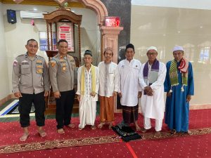 Kapolsek Kepulauan Seribu Utara Sambangi Tokoh Agama di Masjid Anni’mah untuk Wujudkan Pilkada 2024 Aman dan Damai