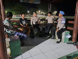 Polsek Kepulauan Seribu Utara Gelar Patroli Malam Perintis Presisi untuk Antisipasi Gangguan Kamtibmas