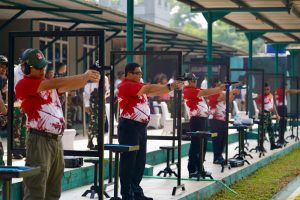 Open Turnamen Lomba Menembak Piala Panglima TNI Meriahkan HUT Ke-79 TNI