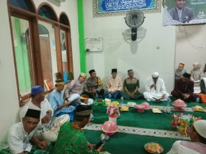 Bhabinkamtibmas Pulau Kelapa Hadiri Doa Bersama Peringatan Maulid Nabi Muhammad SAW 1446 H di Pulau Kelapa Dua