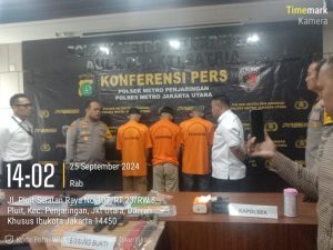 Polisi Tangkap Empat Pelaku Pencurian motor Bersenjata di PIK Penjaringan Jakarta Utara   