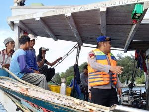 Satpolairud Polres Kepulauan Seribu Gelar Patroli Laut Antisipasi Kejahatan dan Pengamanan Pilkada 2024