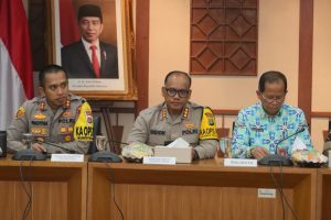 Kapolres Metro Jakut Bersama Forkopimda Rapat Zoom Meeting Launcing Desk Pemilihan Pilkada 2024