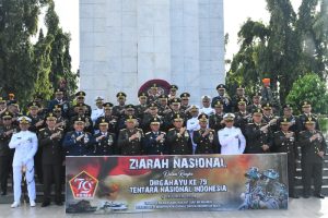 Danlantamal I Laksanakan Ziarah Nasional di TMP Bukit Barisan Menyambut HUT Ke-79 TNI 