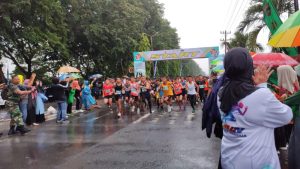 Danlanal Beserta Prajurit Lanal TBA Turut Ambil Bagian Ramaikan Fun Run 7,5K