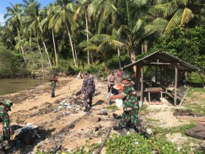 Karya Bakti Dalam Rangka HUT TNI Ke-79 di Batas Negeri