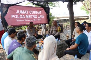 Kapolres Kepulauan Seribu Gelar Jumat Curhat di Pulau Pramuka, Ajak Warga Jaga Kondusifitas Jelang Pilkada 2024