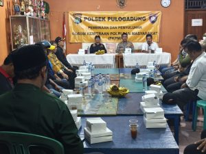 Tingkatkan Kesadaran Kamtibmas khususnya terkait Tawuran di Cipinang, Polsek Pulogadung Berikan Binluh kepada FKPM