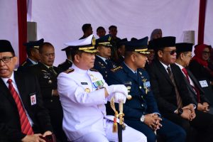 Komandan Beserta Prajurit Lanal Bandung Ikuti Upacara Hari Pahlawan Ke-68