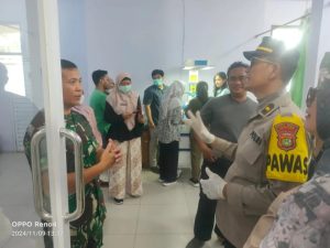 Prajurit TNI Selamatkan Bayi Yang Dibuang Orang Tuanya