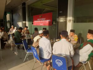 Kapolres Metro Jakarta Utara Gelar Jumat Curhat di Masjid Mukaromah 